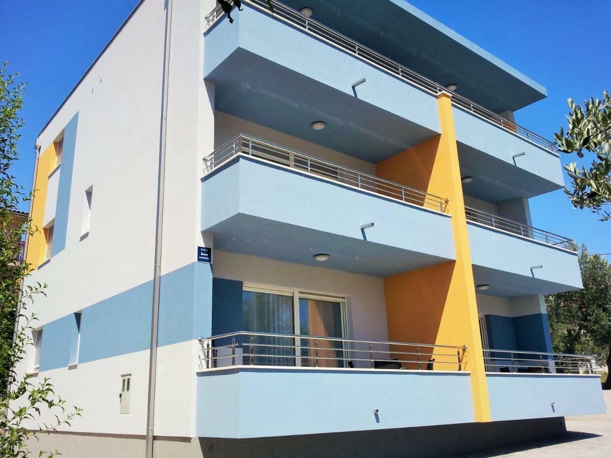 Apartments Zora ロゴズニッツァ エクステリア 写真