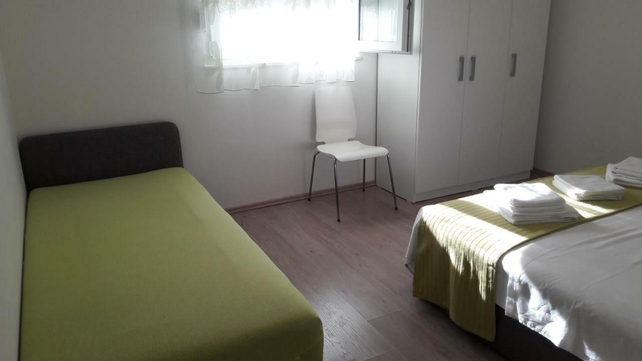 Apartments Zora ロゴズニッツァ エクステリア 写真