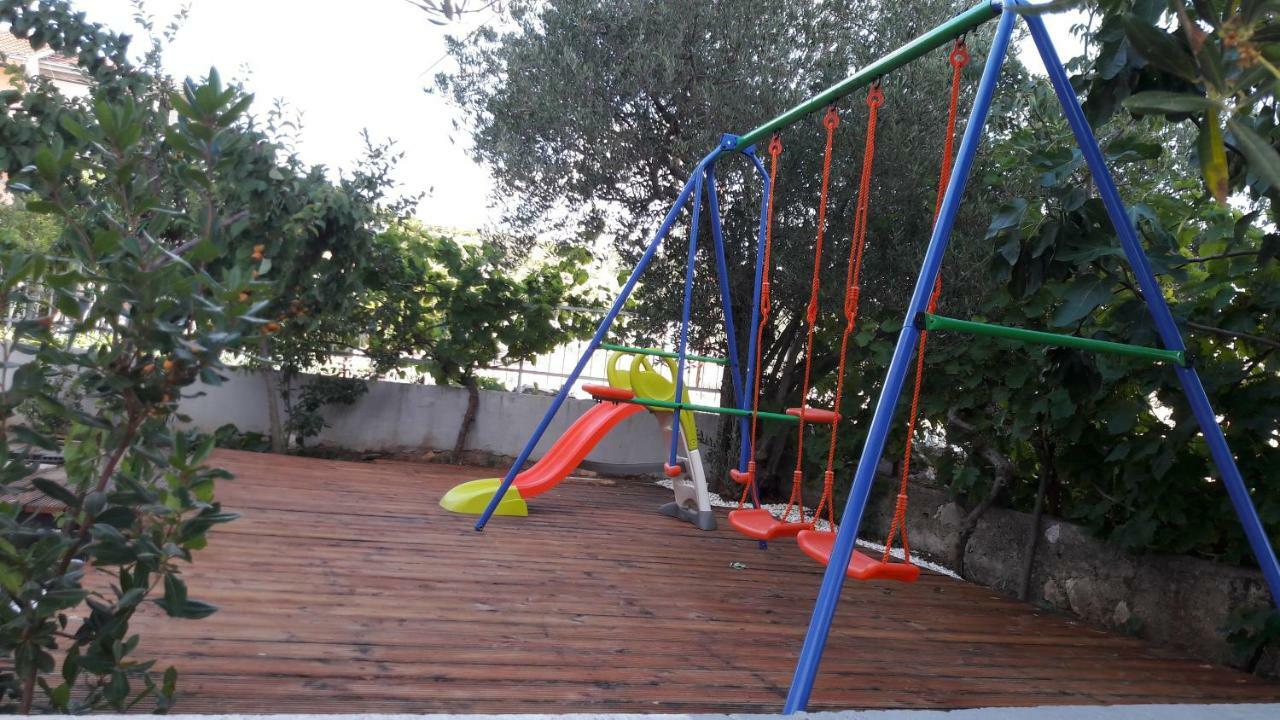 Apartments Zora ロゴズニッツァ エクステリア 写真